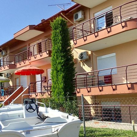 Apartamento Helios Vrasná Exterior foto