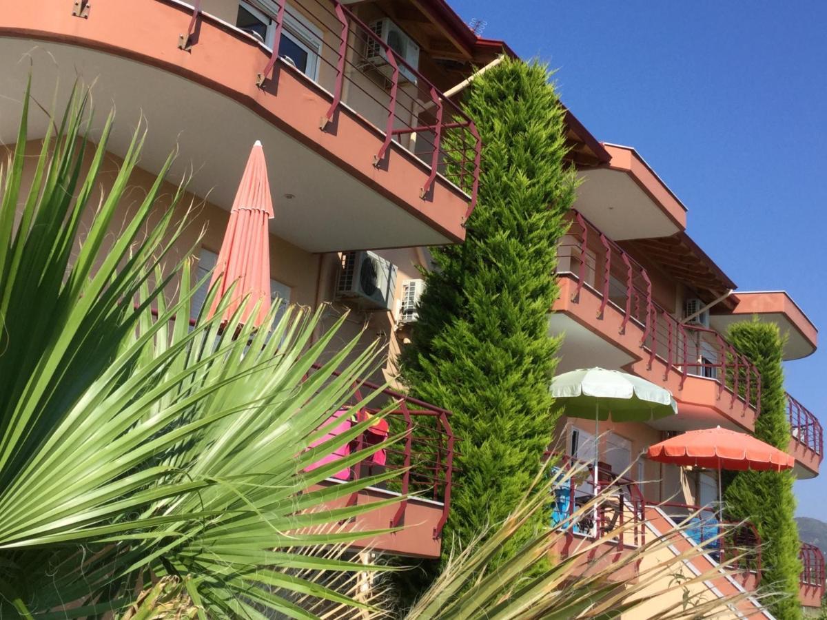 Apartamento Helios Vrasná Exterior foto
