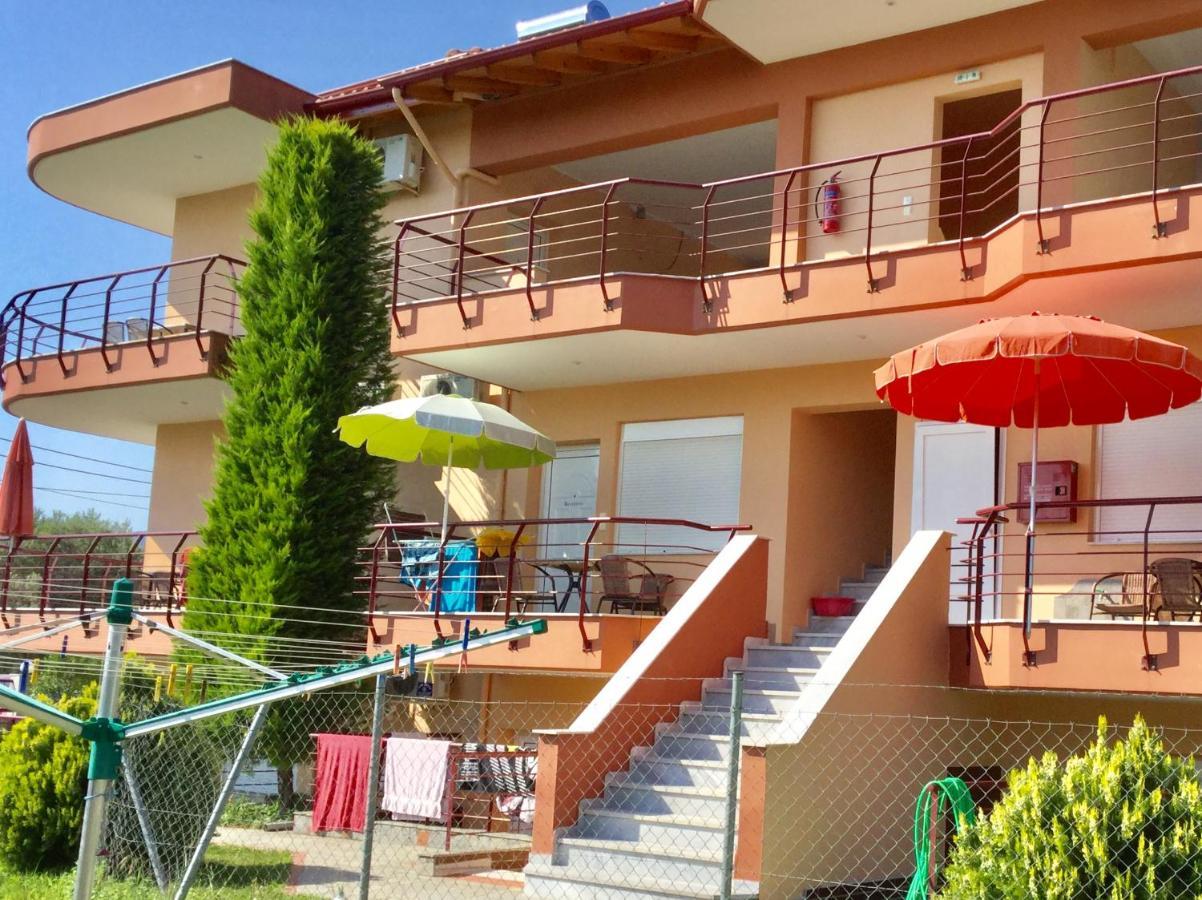 Apartamento Helios Vrasná Exterior foto